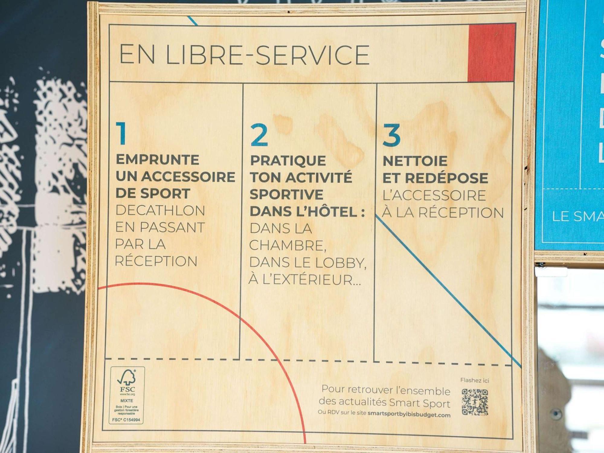 Ibis Budget Caen Porte De Bretagne Bretteville-sur-Odon Exterior photo